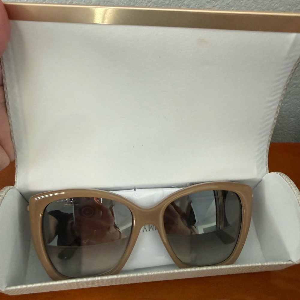Jimmy Choo sunglasses and case - perfect for summer! ☀️